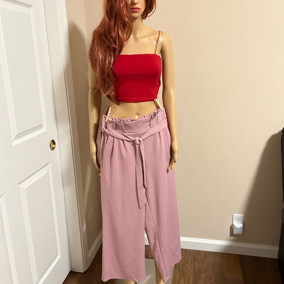High-Waisted Pink Wide Leg Pants with Tie Detail and Red Crop Tops - Picture 1 of 4